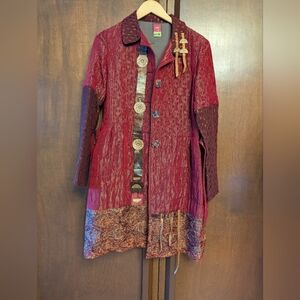 Save The Queen Burgundy and Brown Artistic Cape